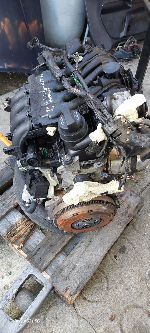 Motor VolksWagen Golf lV 1.6i gasolina boa mecânica tenho mais materia