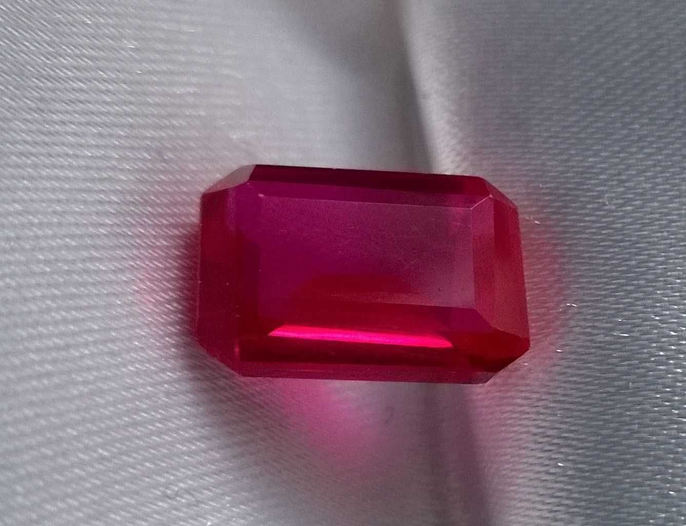 Rubin 6.4 CT ,  11.9 x 8.2 mm