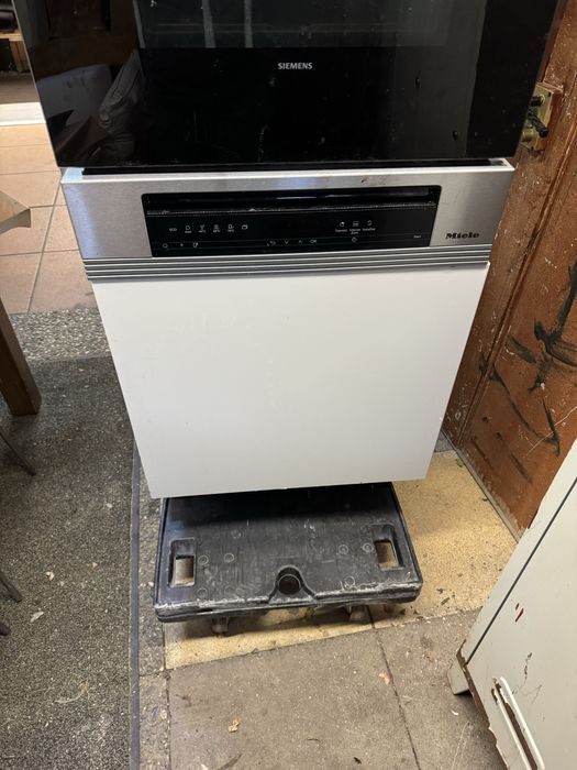 Maquina lavar louça miele