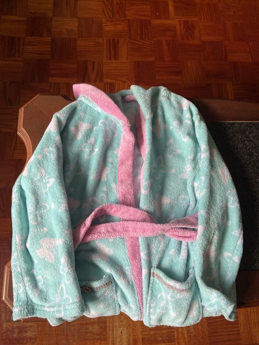Robe de menina  muito quentinho