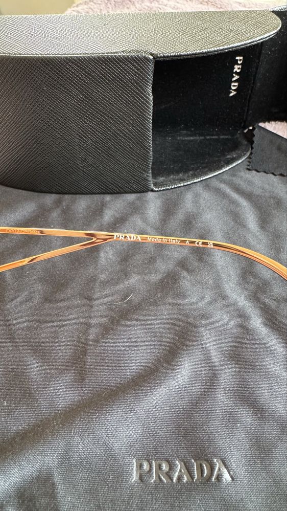 Okulary przeciwsłoneczne Prada