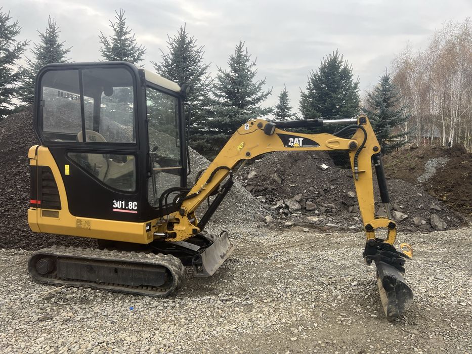 Minikoparka koparka cat caterpillar 301.8  bobcat takeuchi jcb kubota