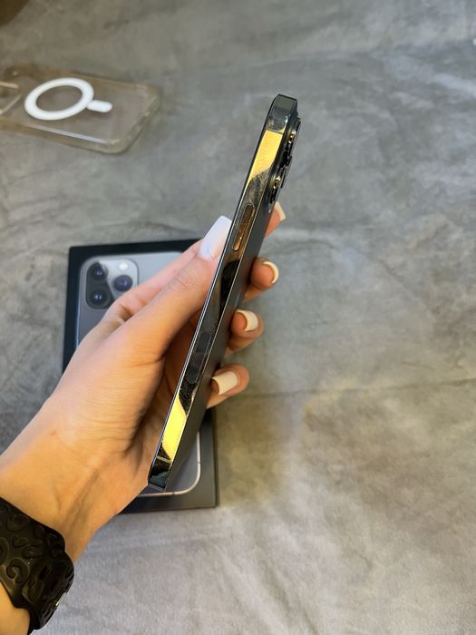 Продам iphone 13 pro max 128