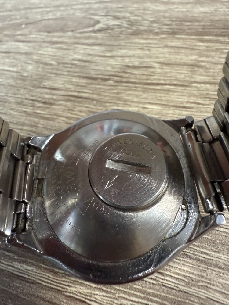 Timex ssq годинник