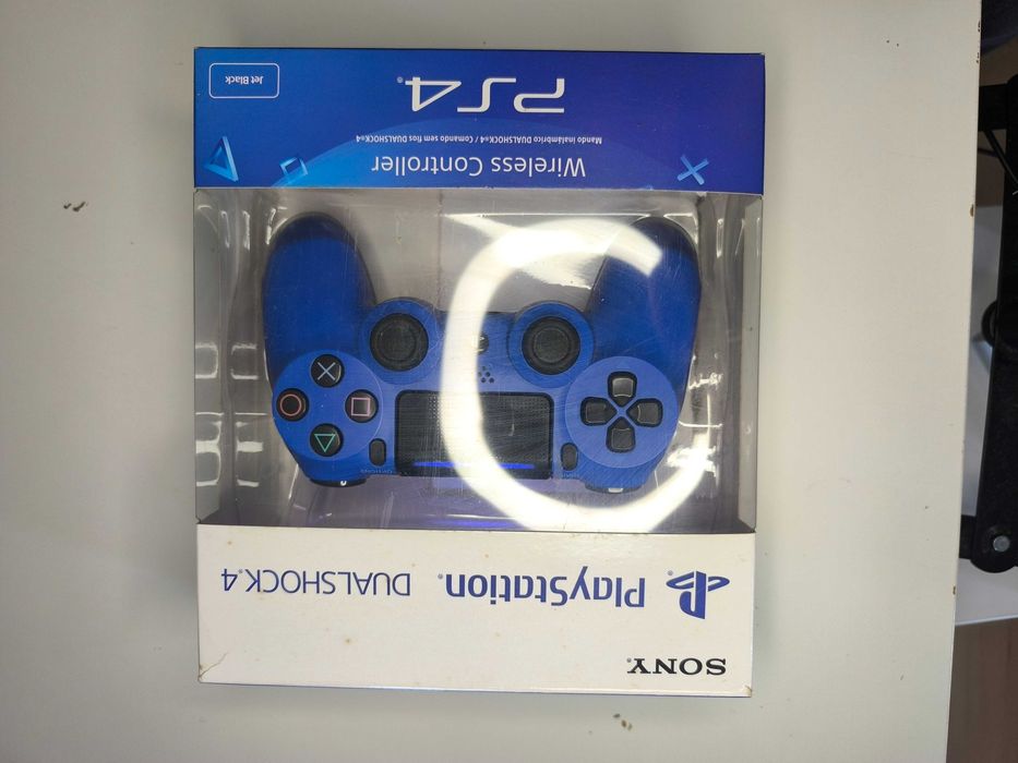 Vendo 2 Comandos PS4 | Originais | Venda conjunta ou individual