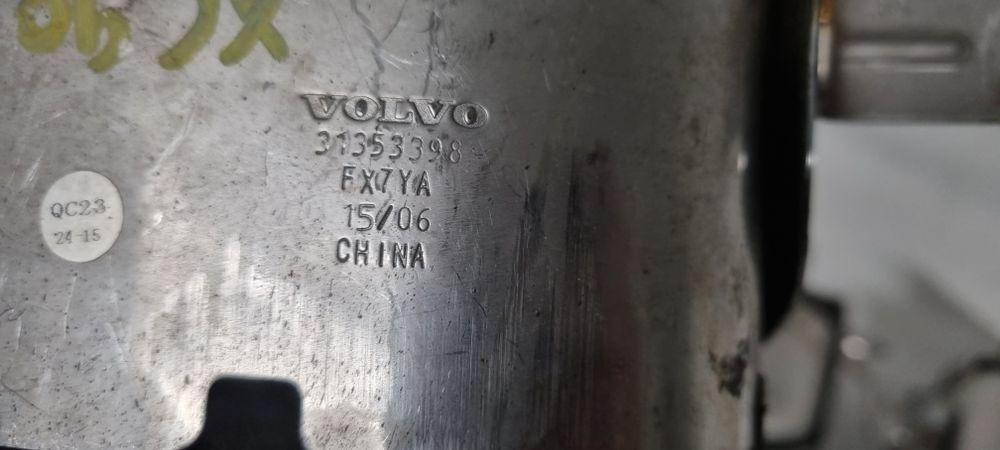 Końcówka wydechu tłumika volvo xc90 II 15- prawa