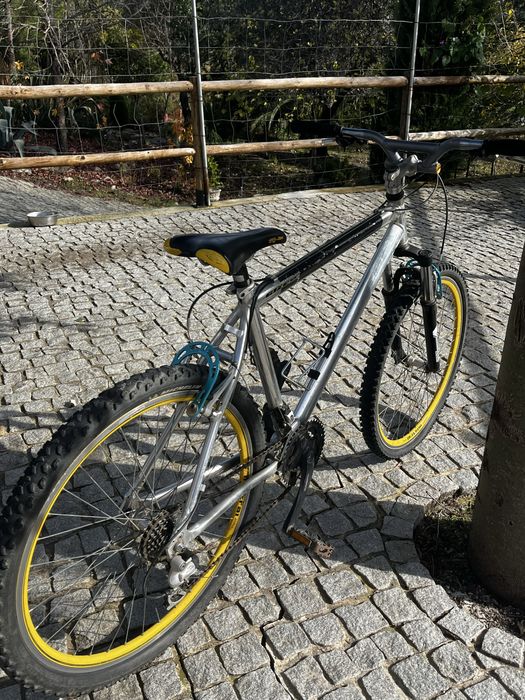 Bicicleta BTT 26" – Alumínio, Shimano, Pronta a Andar