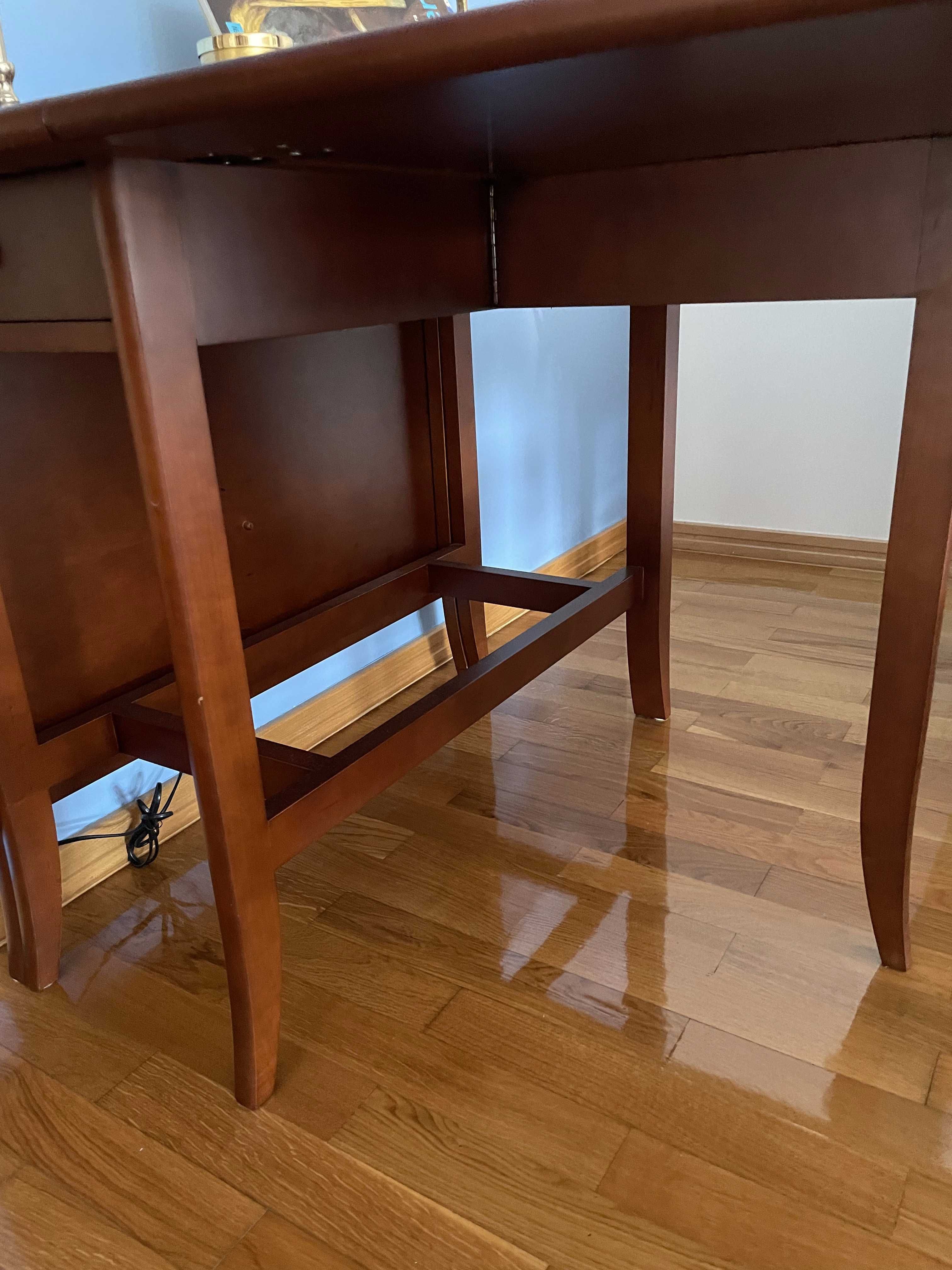 Mesa de jantar retangular e rebatível