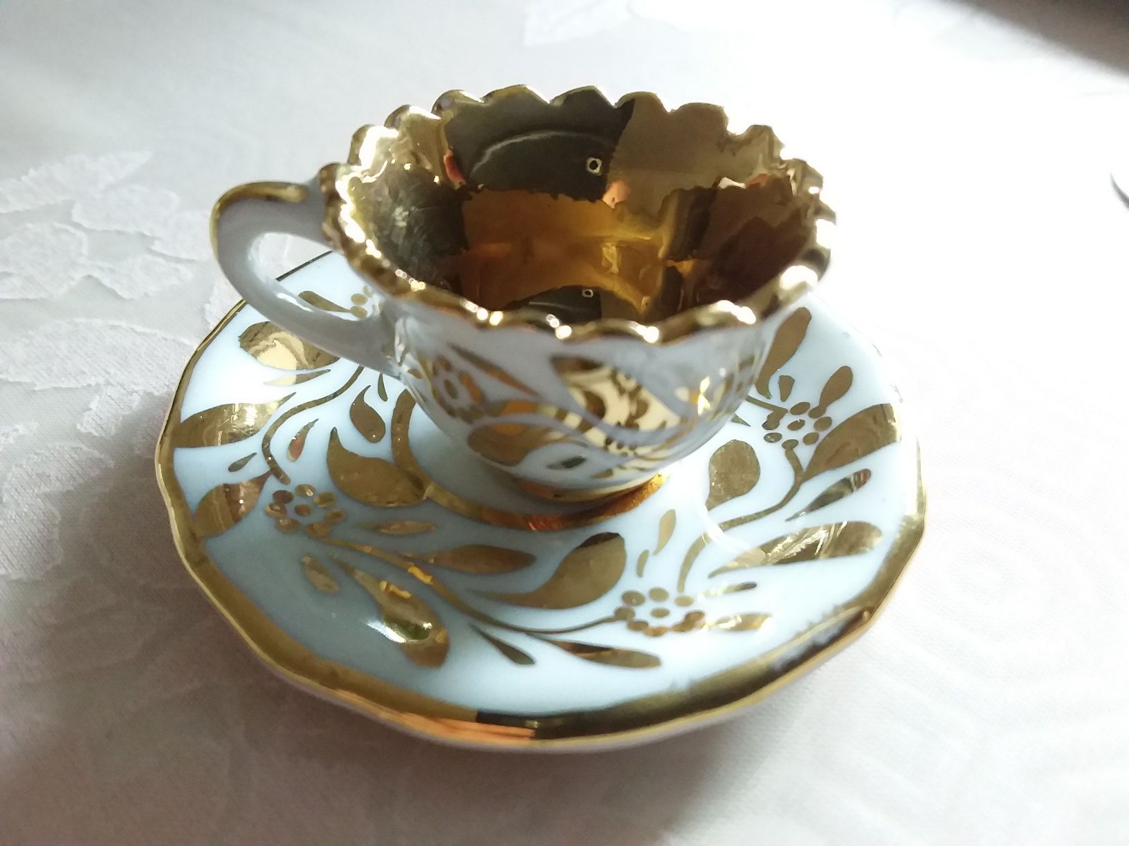 Miniatura chávena e pires porcelana de Limoges