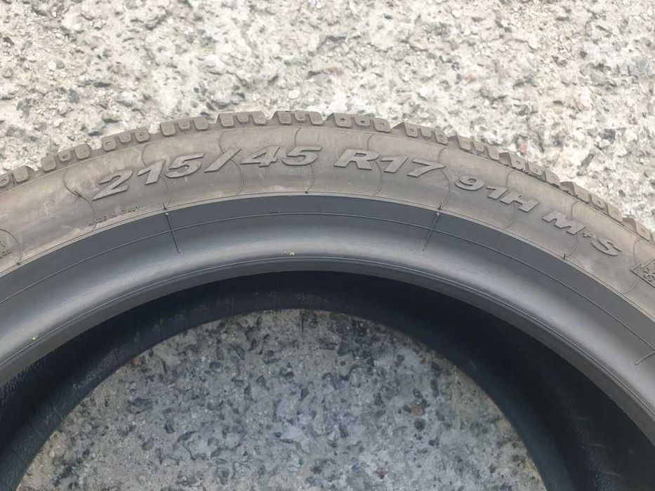 215/45 R17 91H Pirelli SottozeroWinter240Serie2 зима 4 штуки