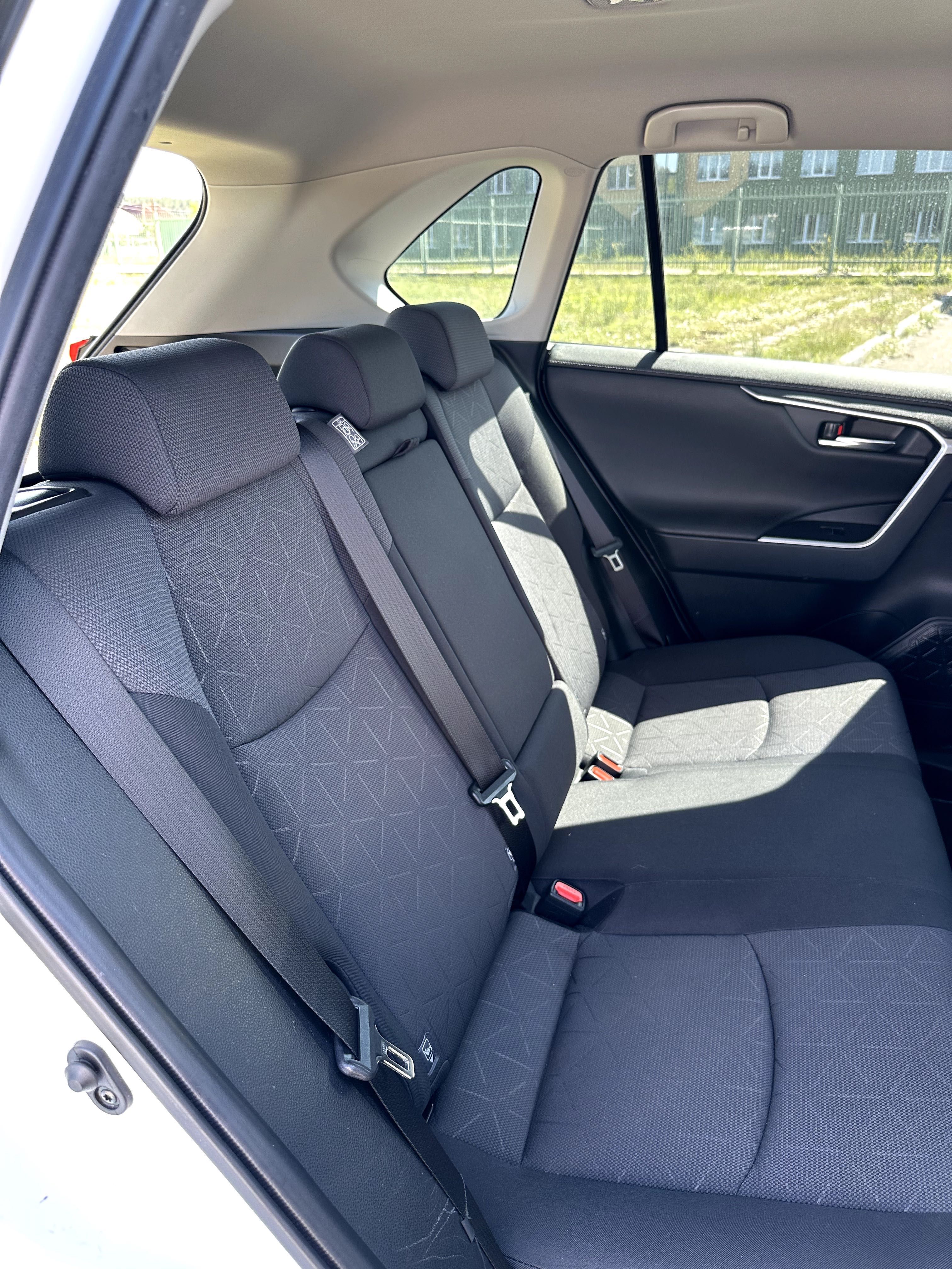 Rav 4 Гібрид 2021 рік