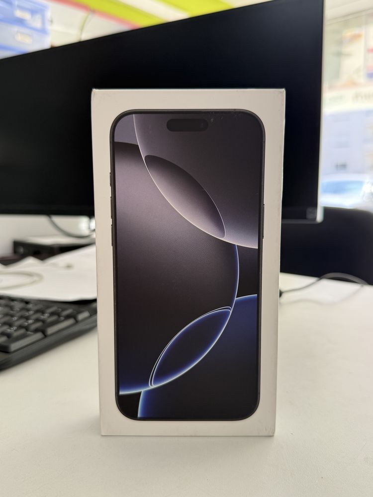 iPhone 16 Pro Max 256Gb