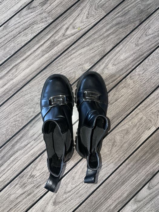 Жіночі демі челсі 38 розмір чорні