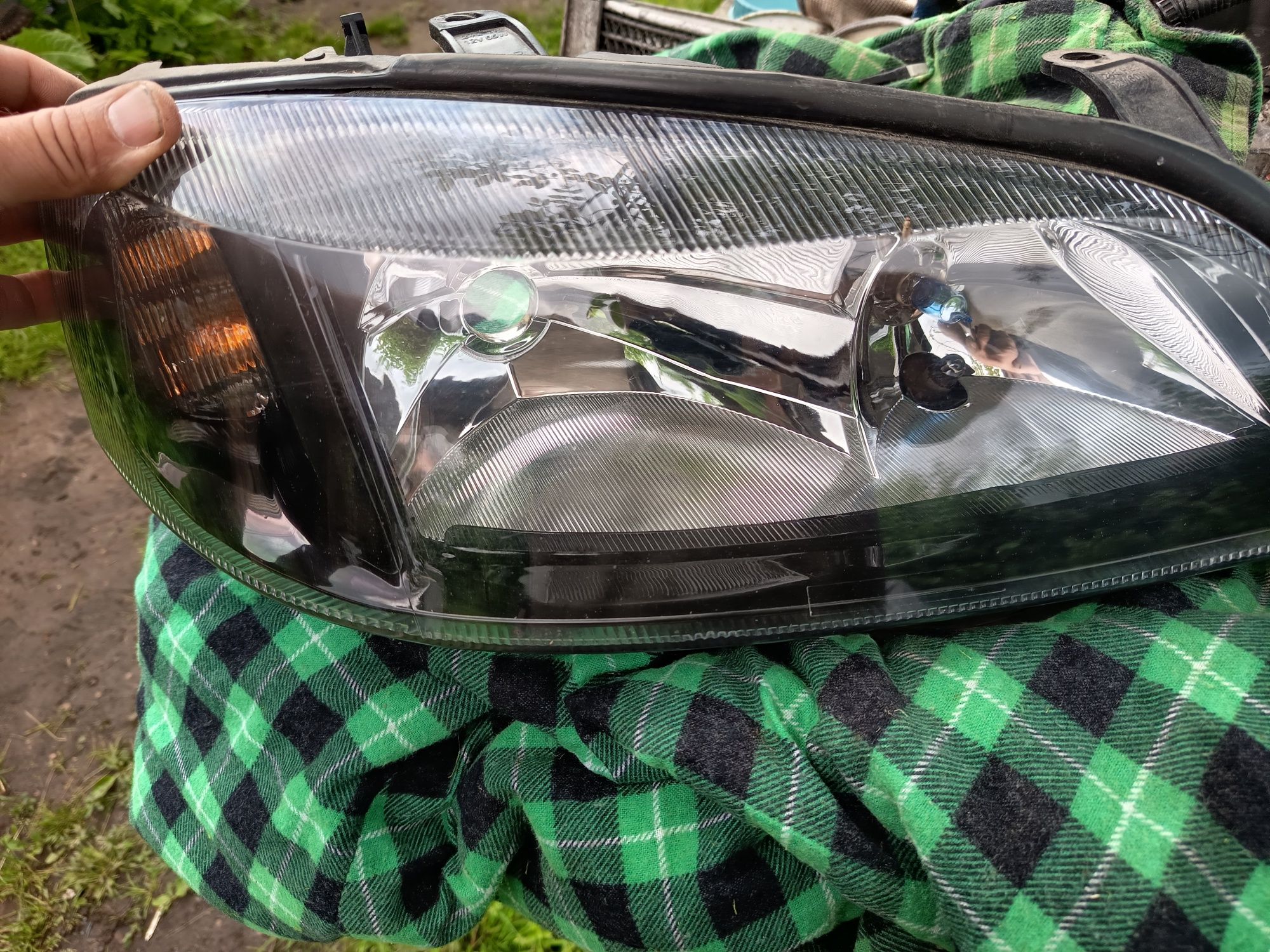 Opel astra G lampy przód
