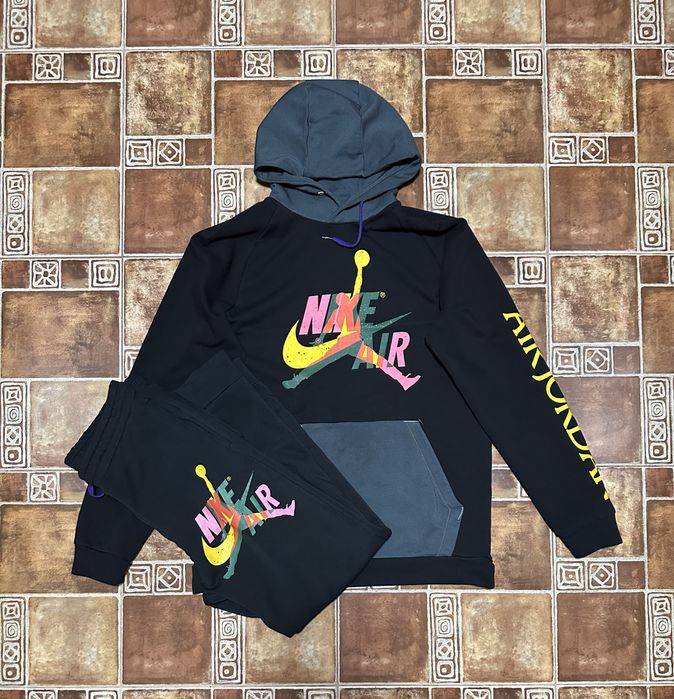 Спортивний костюм Nike Air Jordan  оригінал, розмір L