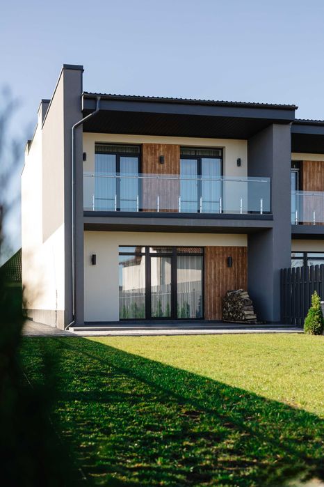 Крайній таунхаус з повністю ПРИВАТНИМ ДВОРОМ!