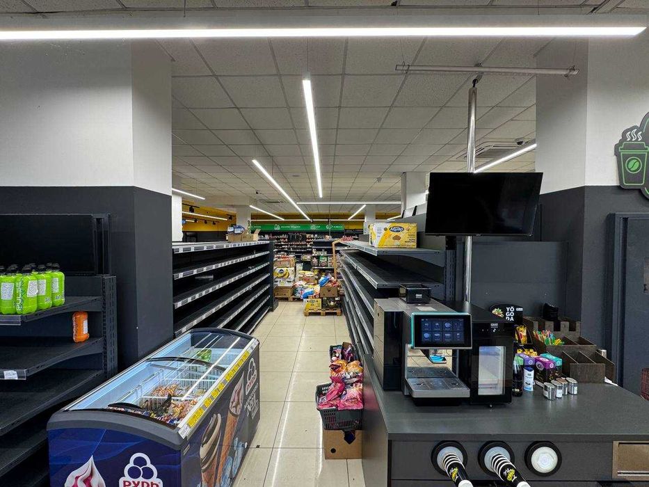 Оренда 230,3 м2 / 1-й поверх / вул. Нескорених 14/ ТЦ Джокер