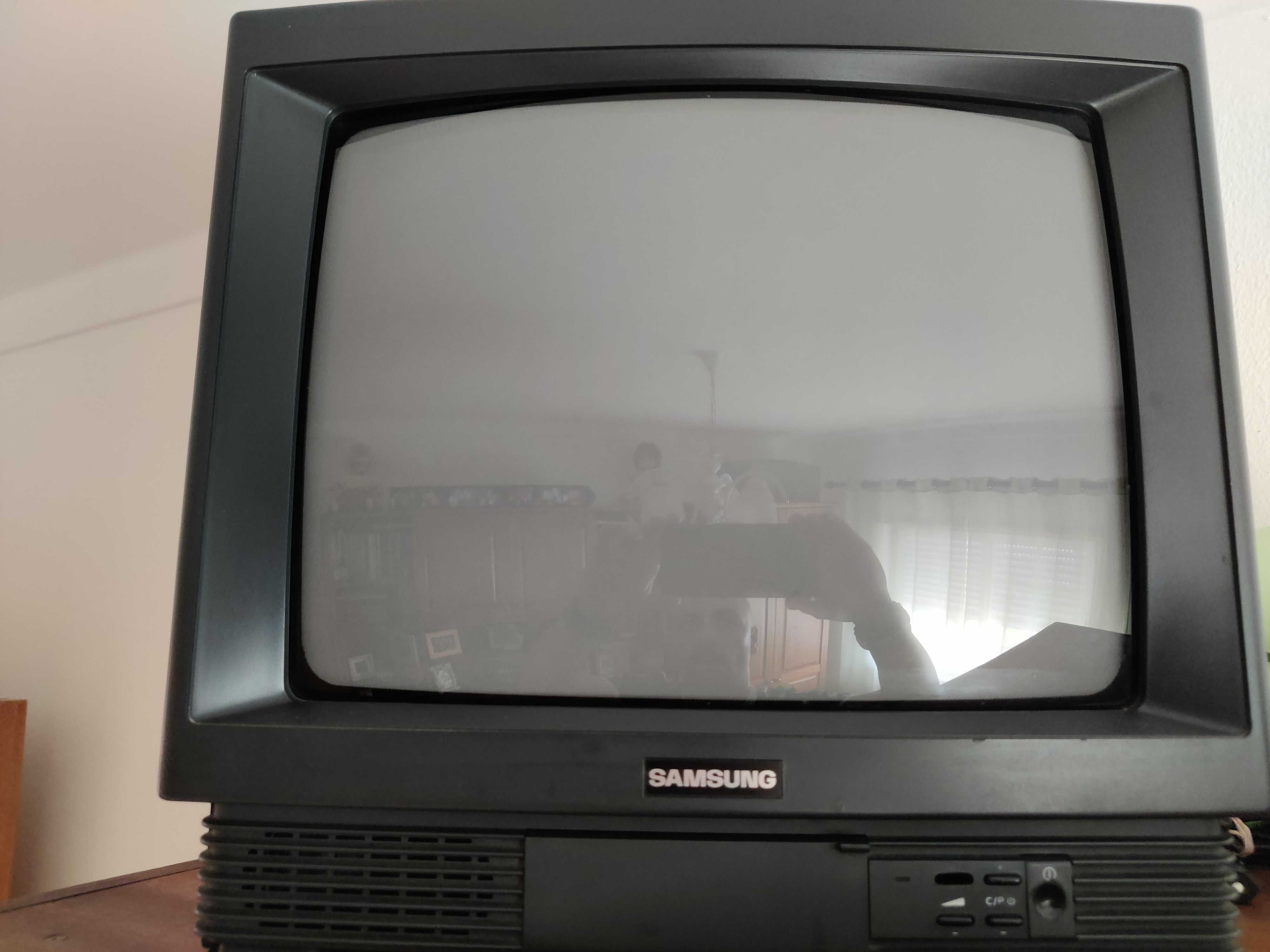 Televisão Samsung - Vintage