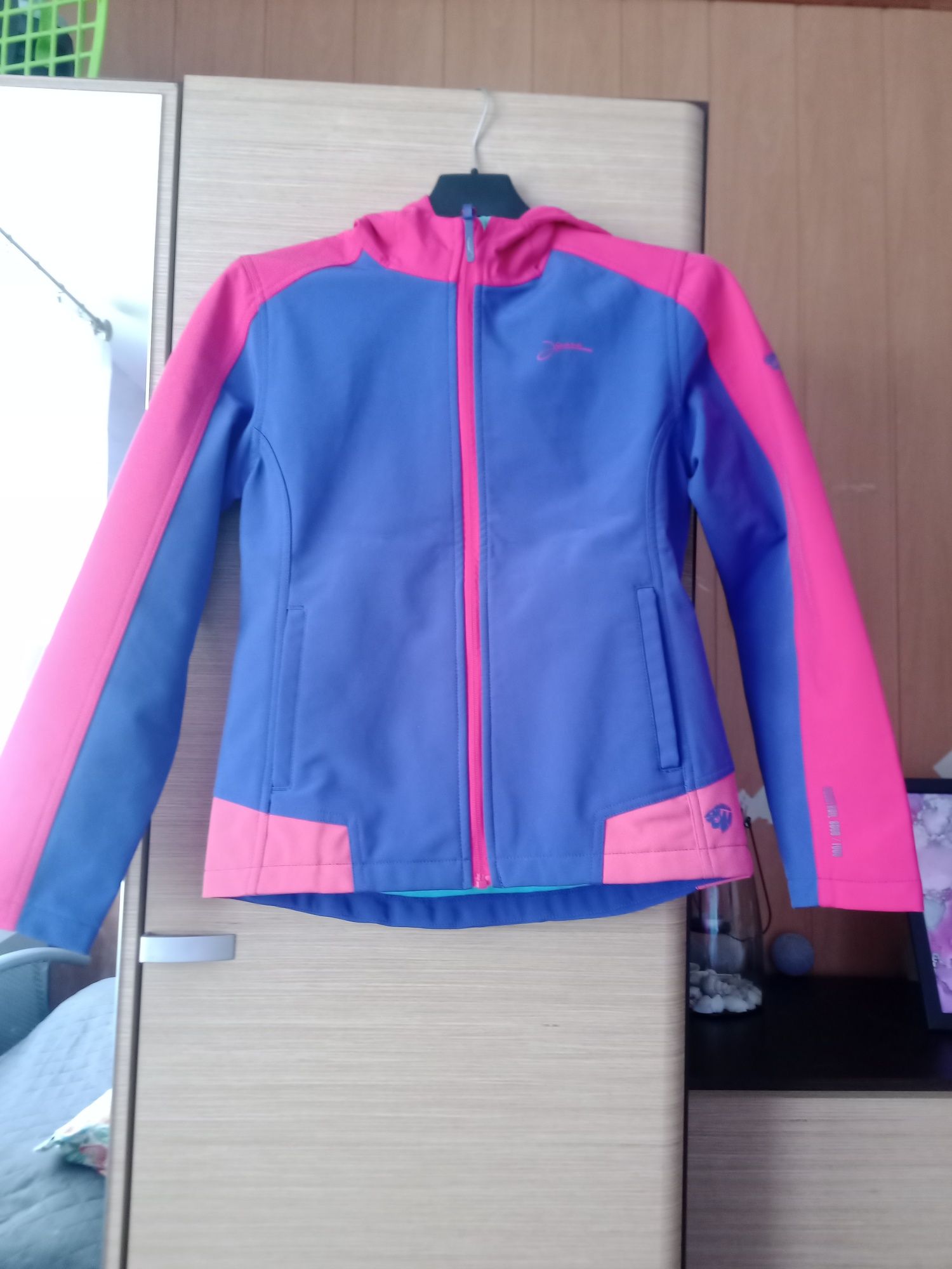 Kurtka Softshell 158