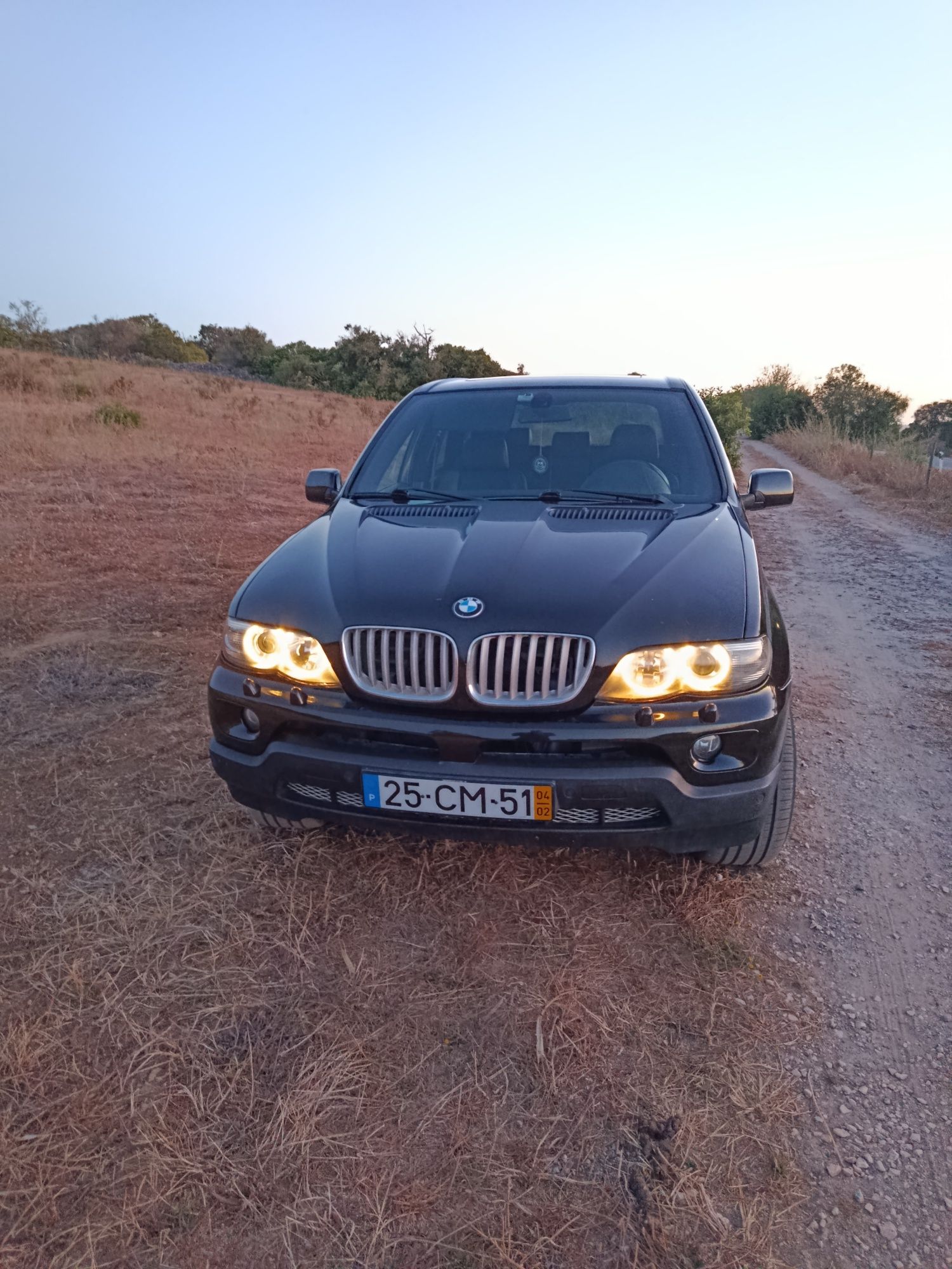 X5 218cv automática