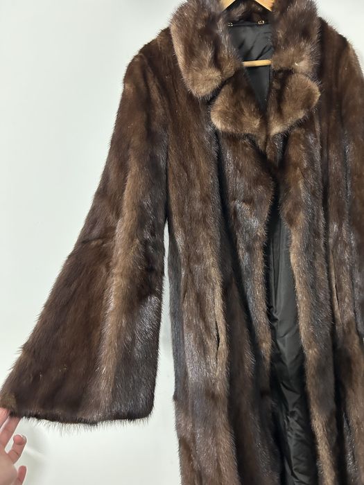 Luksusowe futro z norki SAGA MINK - recznie szyte, eleganckie