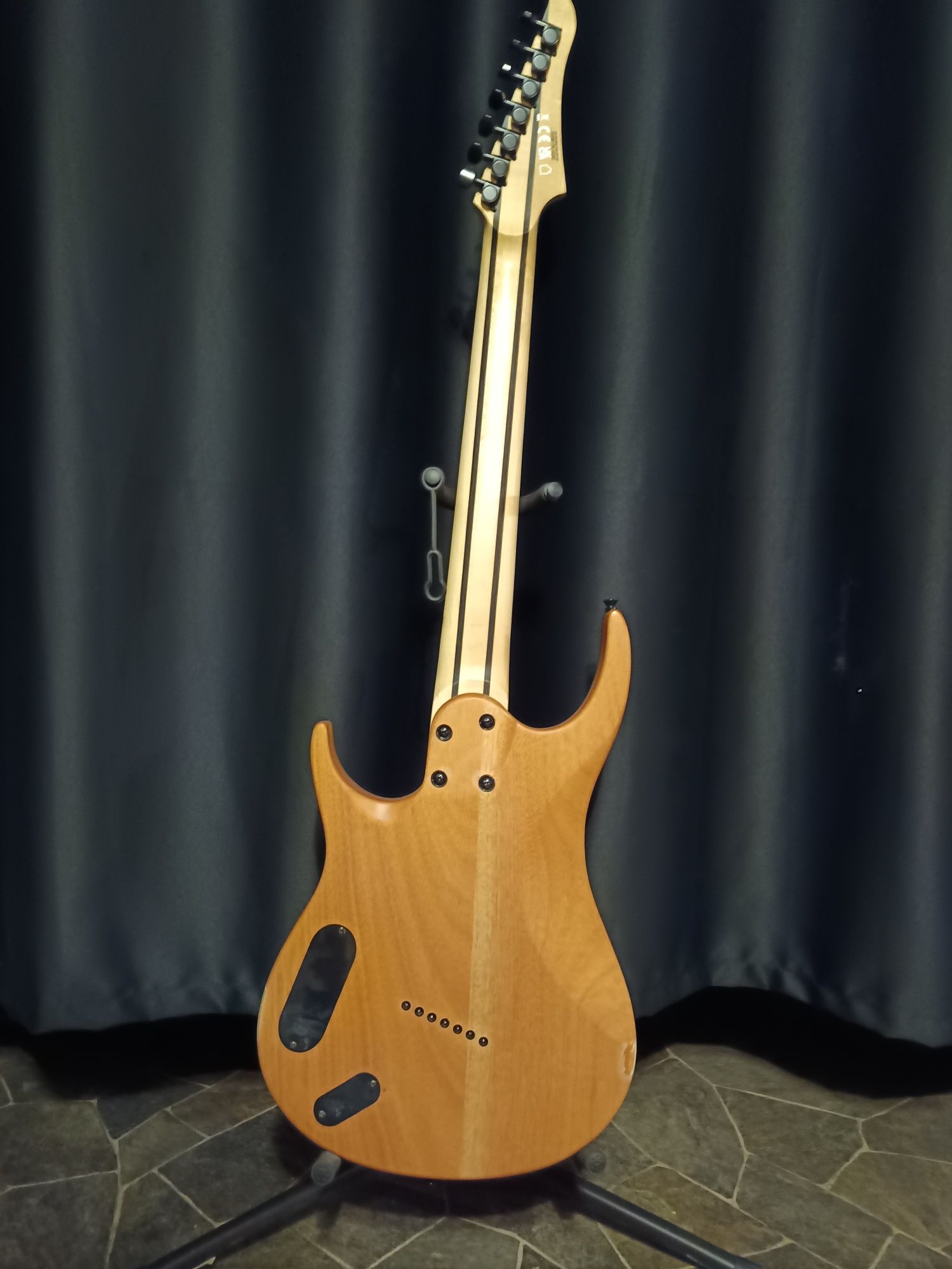 SubZero 7strunowa gitara elektryczna Ocean Generation Pro Fanned Fret