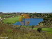 Lote de terreno com 2474m2 para construção de moradia isolada com 5...