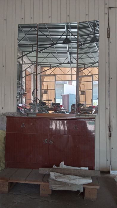 Продам трюмо самовивоз