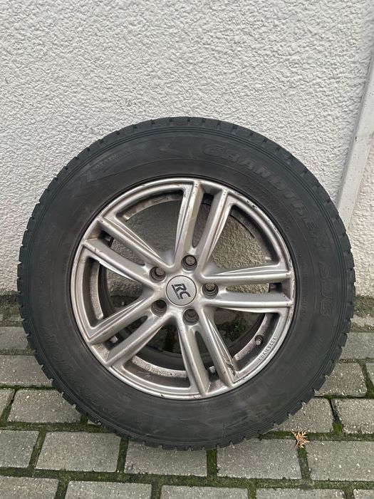 Komplet 4 opon zimowych + felgi aluminiowe