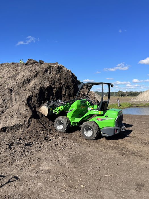 Wynajem Avant 528 z operatorem