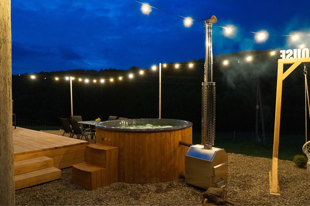 Domek Bunkier House Apokalips z  balia z jacuzzi woj. podkarpackie
