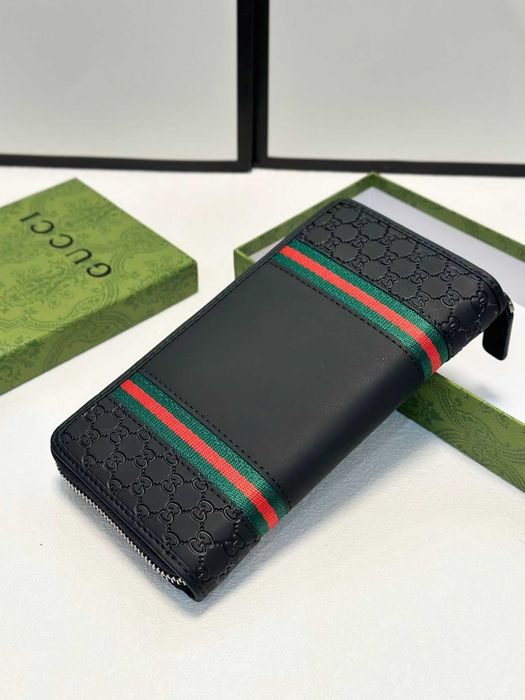 Carteira longa em pele mate Gucci