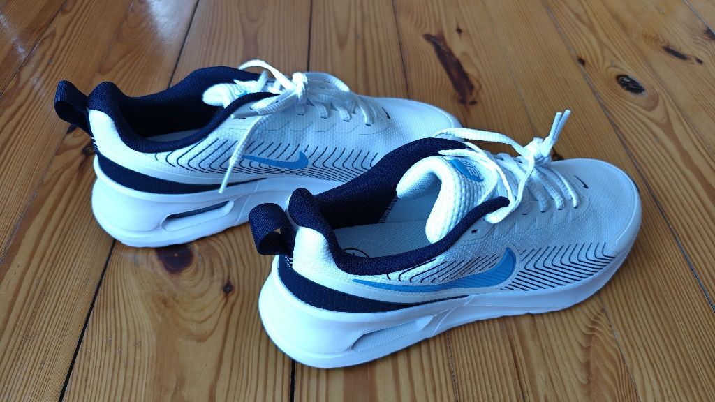 Nike Air Max Nuaxis białe R 42 i inne UNISEX