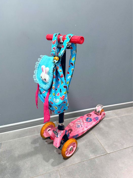 Дитячий, рожевий самокат для дівчинки; триколісний транспорт +рюкзак