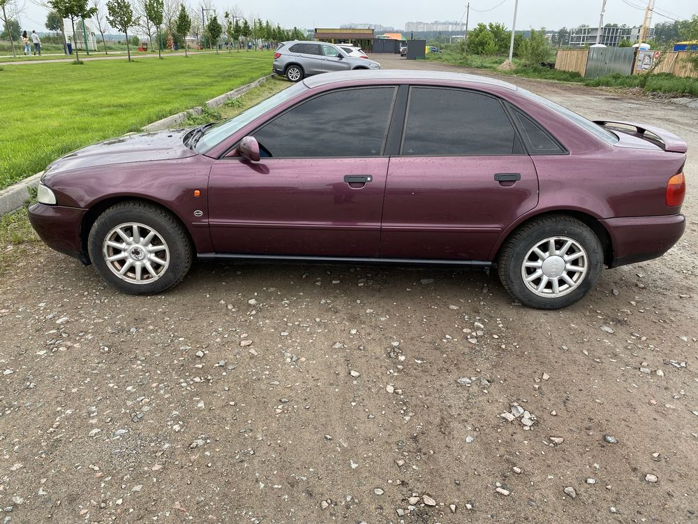 Audi A4 B5 1.8 газ/бензин