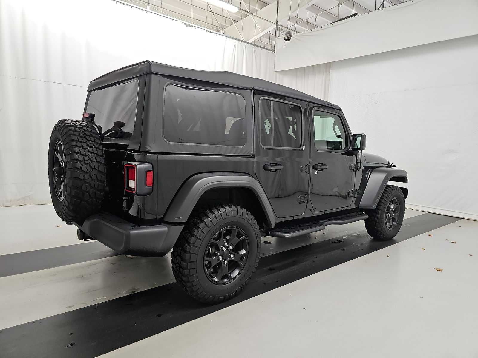 Продам автомобіль 2022 Jeep Wrangler WILLYS SPT