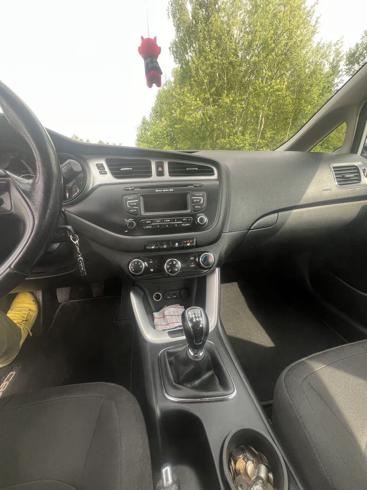 Sprzedam kia ceed 1,4