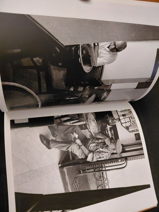 Vendo livro Antigo" O Melhor Café" muito barato