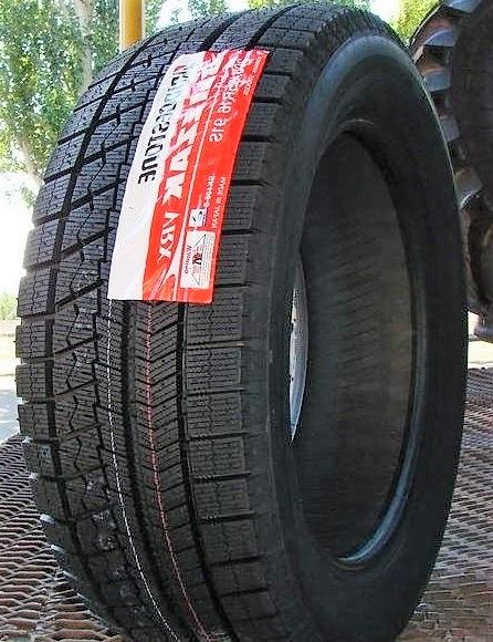 Купити зимові шини гуму резину покришки 235/65R18 доставка, підбір шин