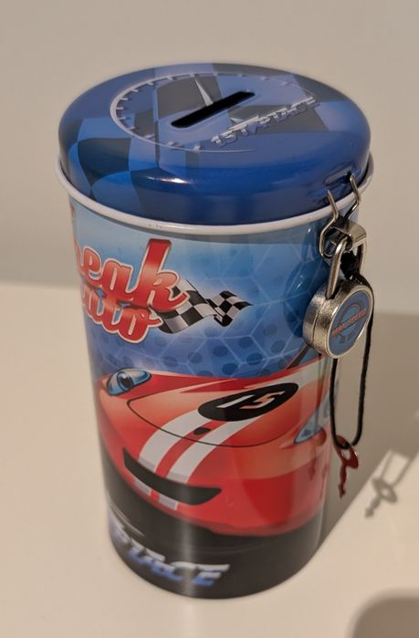 Puszki pojemniki organizery pudełka skarbonka zygzak McQueen Cars Auta