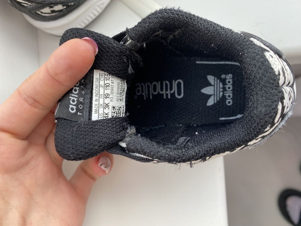 Кросівки дитячі adidas