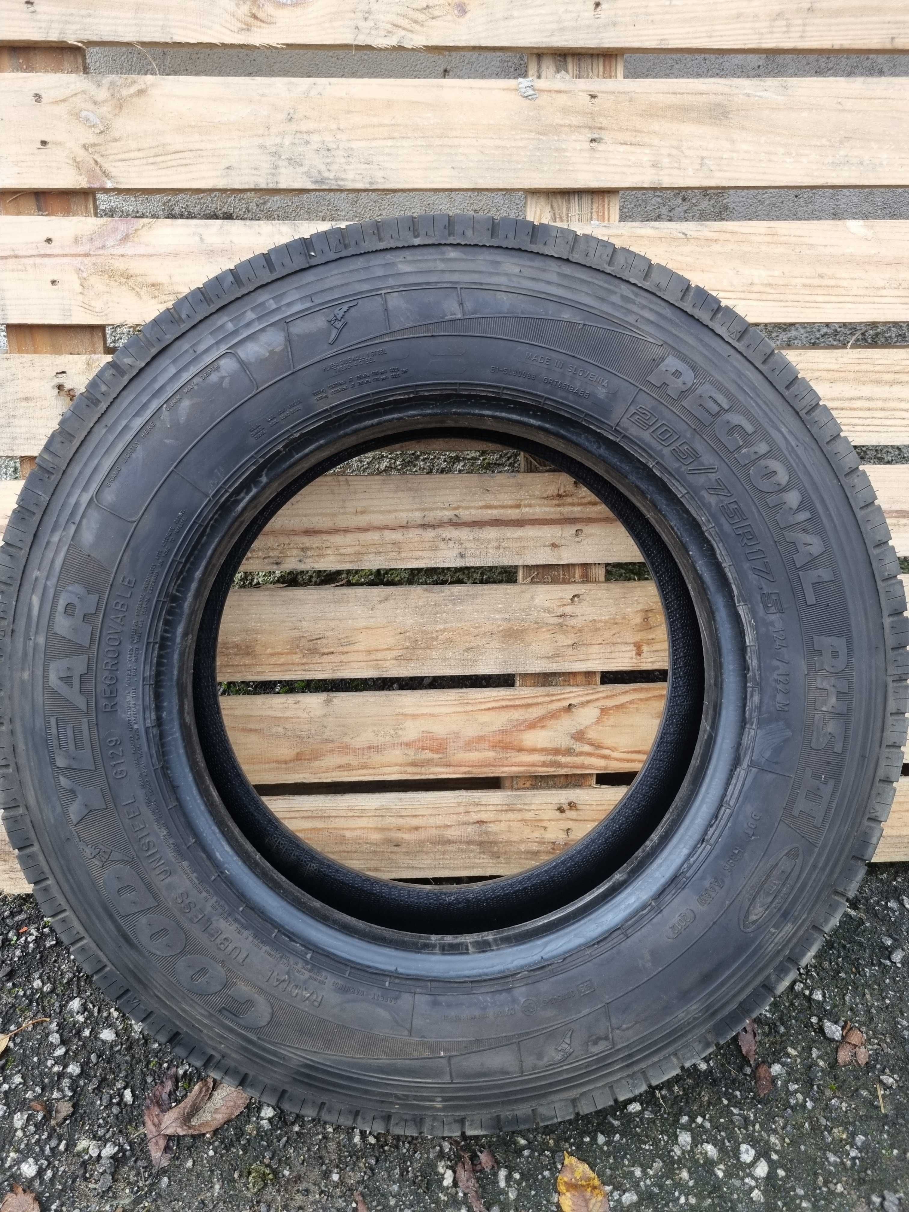 Pneu Goodyear 205/75/17.5