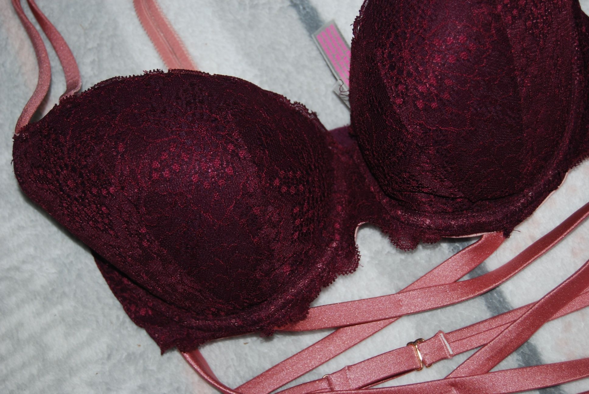 Stanik push up Victoria's Secret 32DD/ 70E