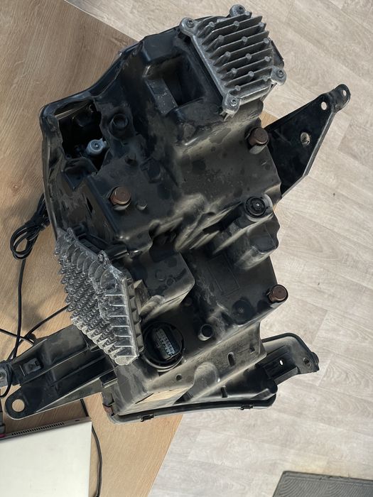 Фара на dodge ram