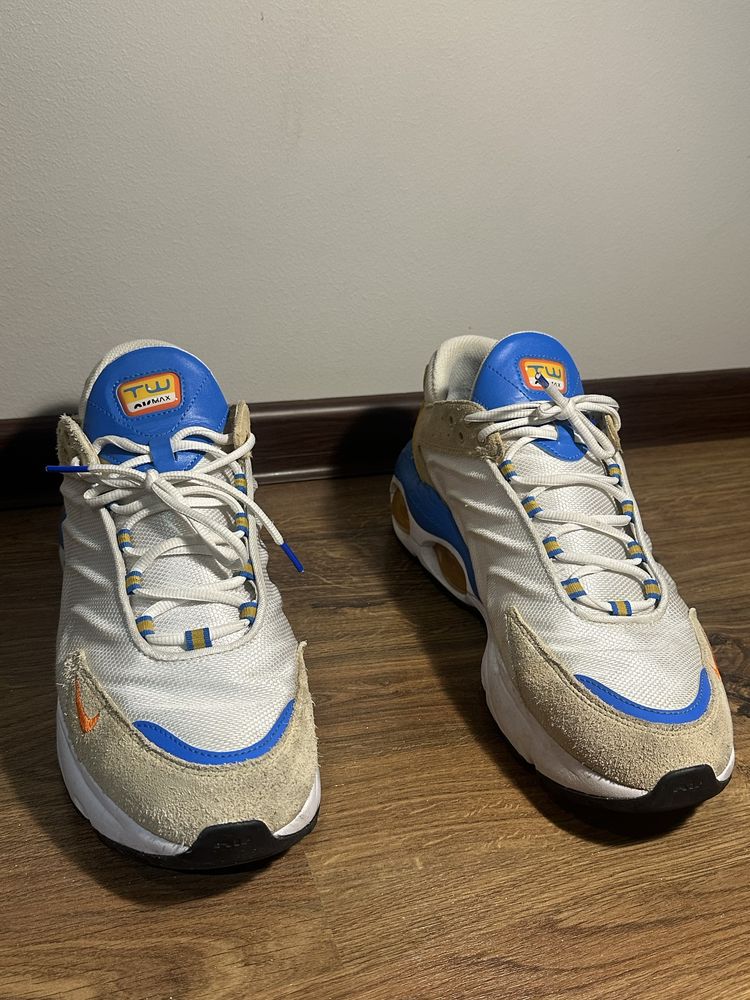 Продам чолововічі кросівки  “Nike Air Max Tailwind 1 White DV1232-100”