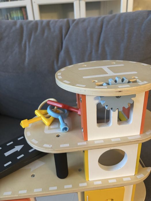 Garaż dla dzieci Janod Bolid