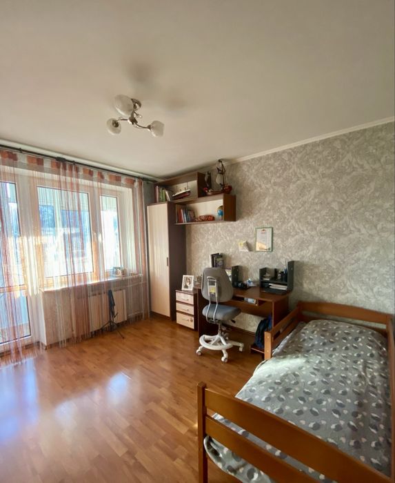 Продам 3-к кв с ремонтом 77м2 пр Героев Победа-6 Возможен безнал !