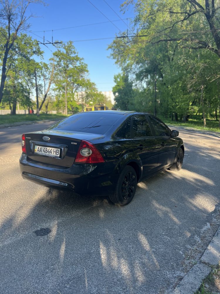 Автомобіль Ford Focus