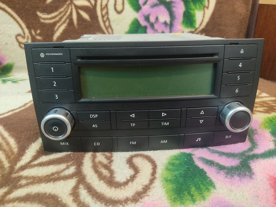 «Volkswagen OEM магнітола, RCD, робоча, стан 9/10, для Golf 5, Jetta,