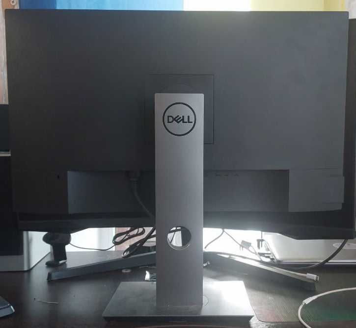 Монітор Dell P2719H Бита матриця\на запчастини - 1000 грн